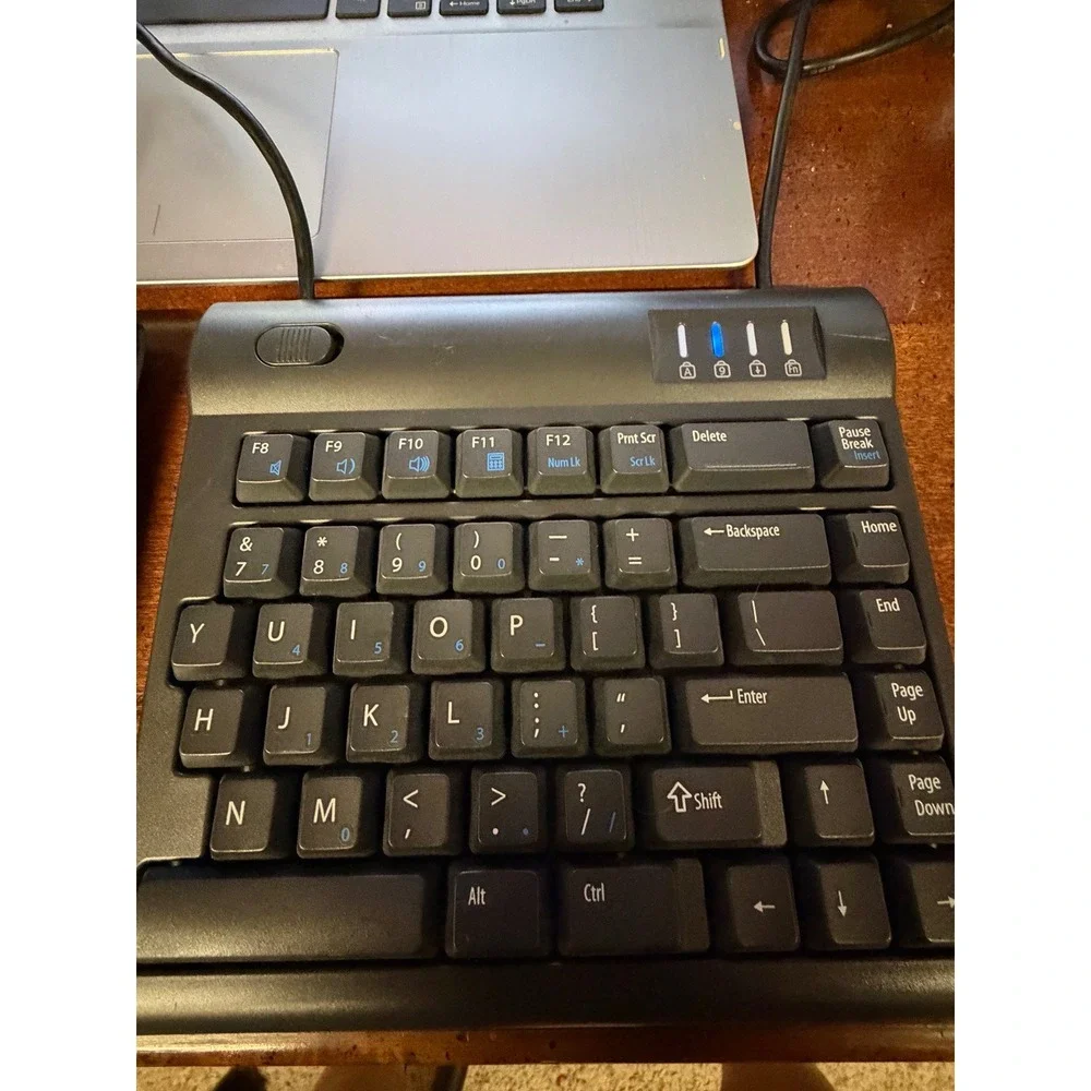 Kinesis Freestyle2 KB800 Ergonomic Split USB Keyboard Black‎ Tested Working
